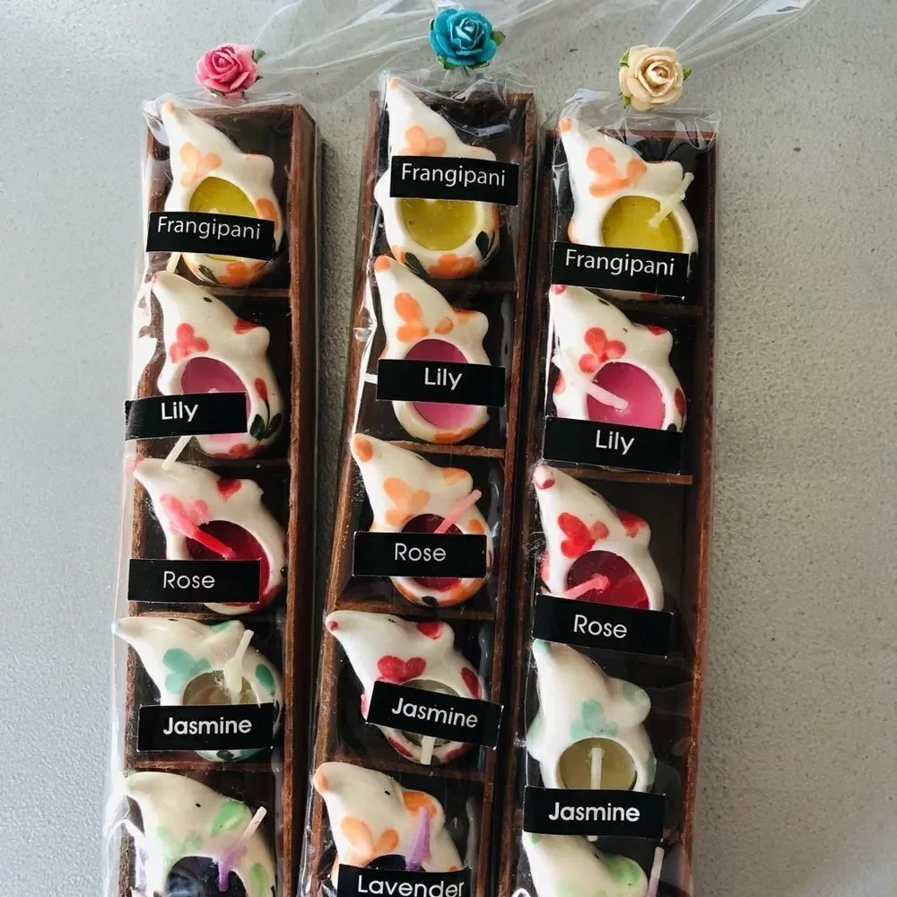NWOT: Mini Ceramic Elephant Candle Set‎